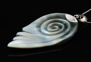 VERSIL wisior muszla naturalna rzeźbiona SREBRO 0,925