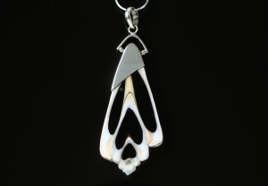 VERSIL wisiorek muszla naturalna SREBRO 0,925