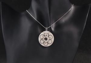 VERSIL wisiorek muszla naturalna SREBRO 0,925