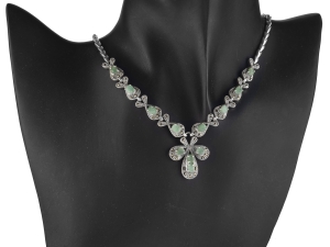 Naszyjnik ze szmaragdami i markazytami. Srebro 0,925