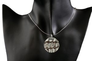 Wisior wisiorek muszla SREBRO 0,925